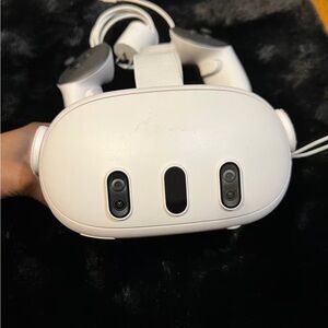 Oculus White Standalone VR Headset